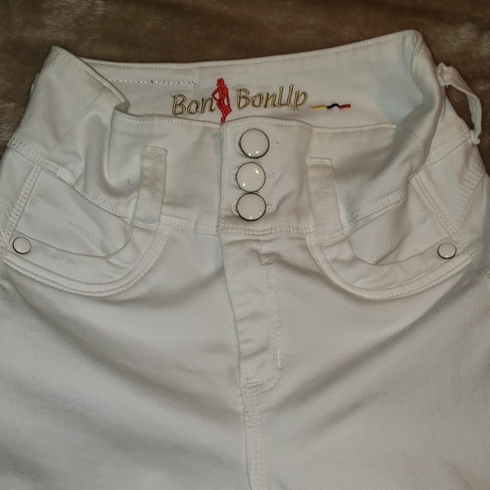 Too tight - Picture 2 of 3